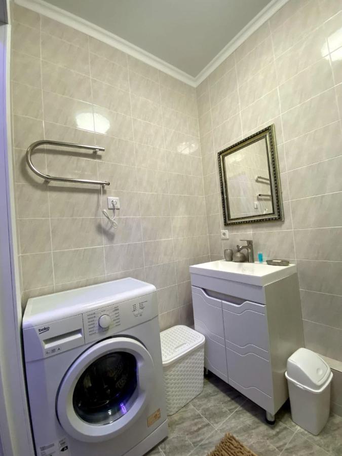 Medinahotelkz, # 63, Вид На Горы, 15 Мин Пешком До Арбата, Halal Алма Ата Екстериор снимка